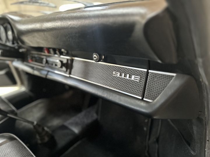 Porsche 911 Porsche 911 E 22 – SONAUTO – RESTAUREE - MATCHING - 38